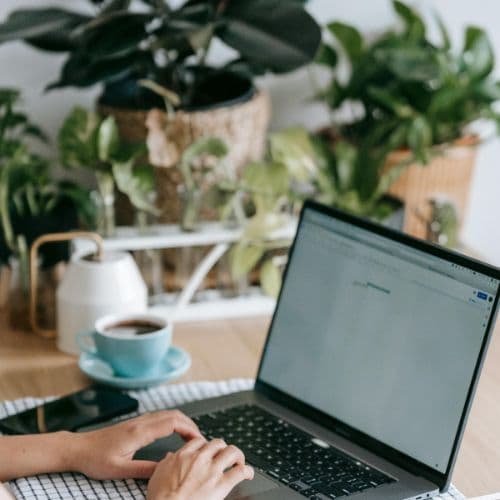 Notebook y café Home Office Uno